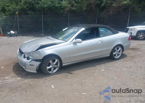 2005 Mercedes-Benz Clk 320 из США, поврежденный, VIN WDBTK65G25T047602